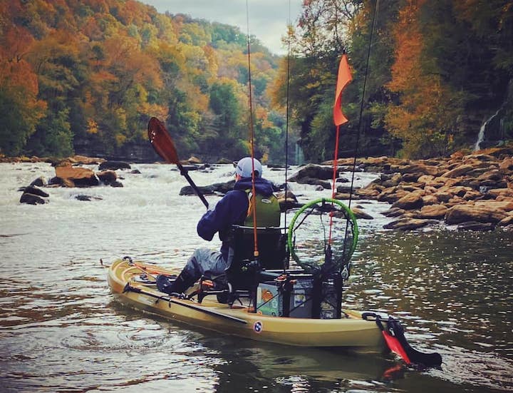 Gear Review: YakAttack’s VISICarbon Pro Lighted Flag